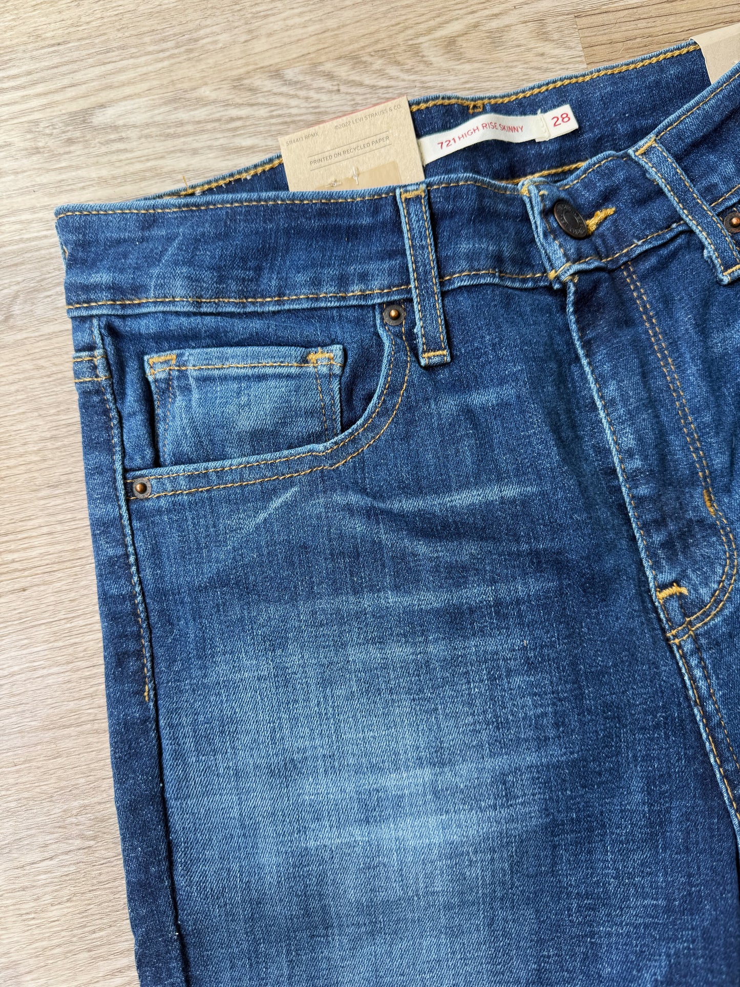 Jean Levi’s 721 oscuro