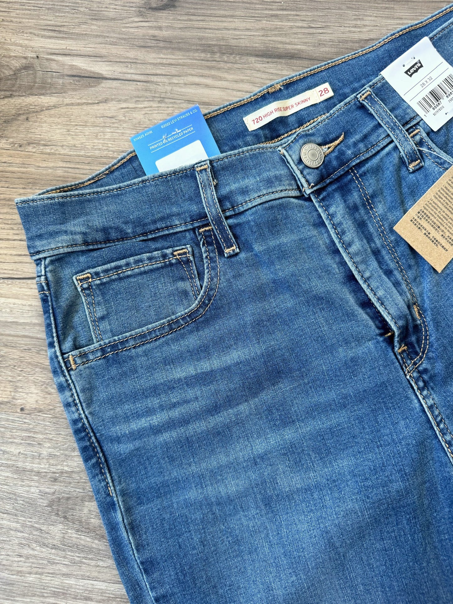 Jean Levi’s 720