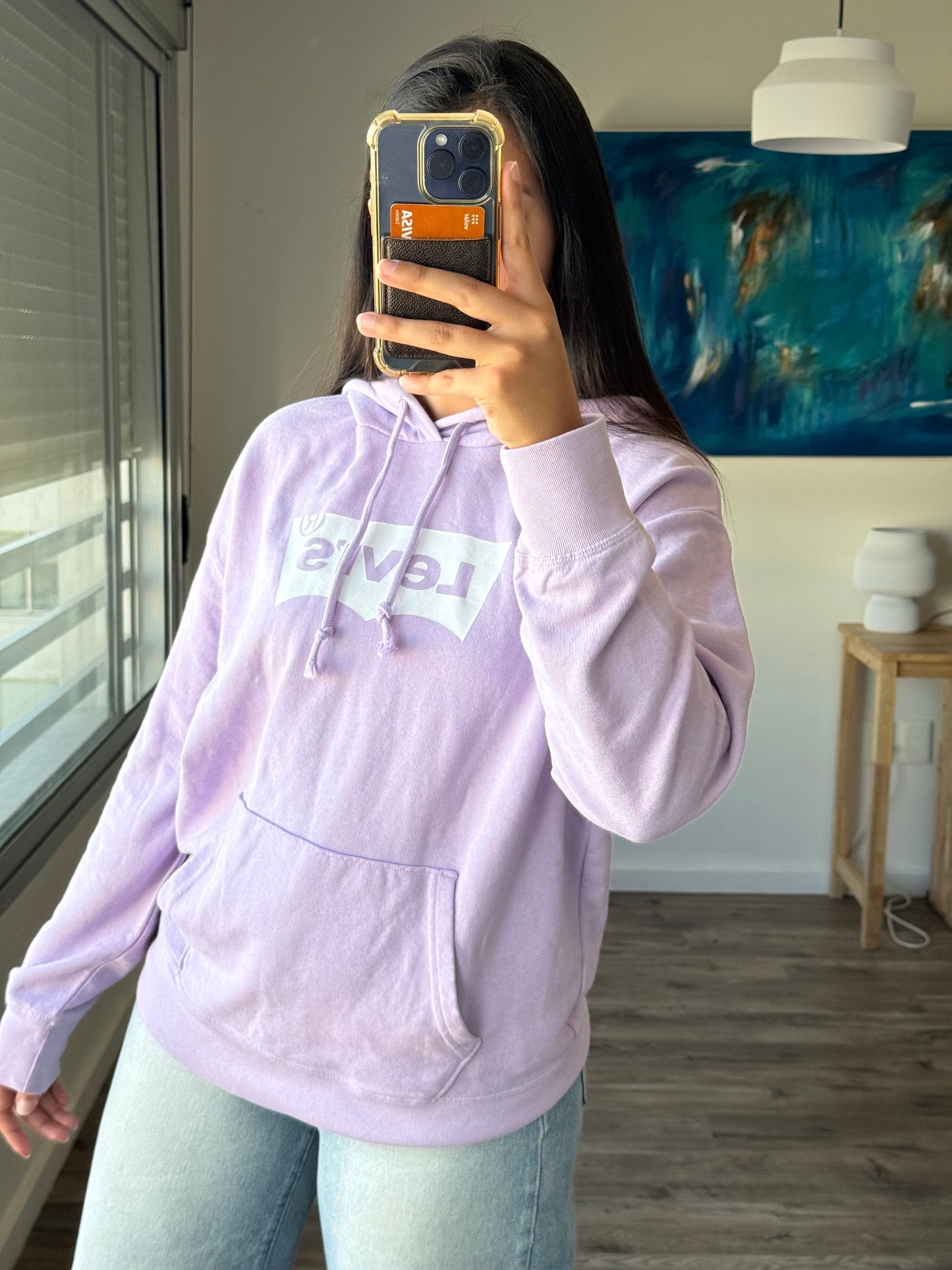 Buzo Levi’s lila