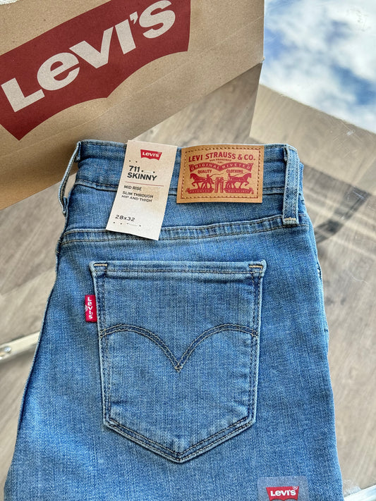 Jean Levis 711 (mid rise)