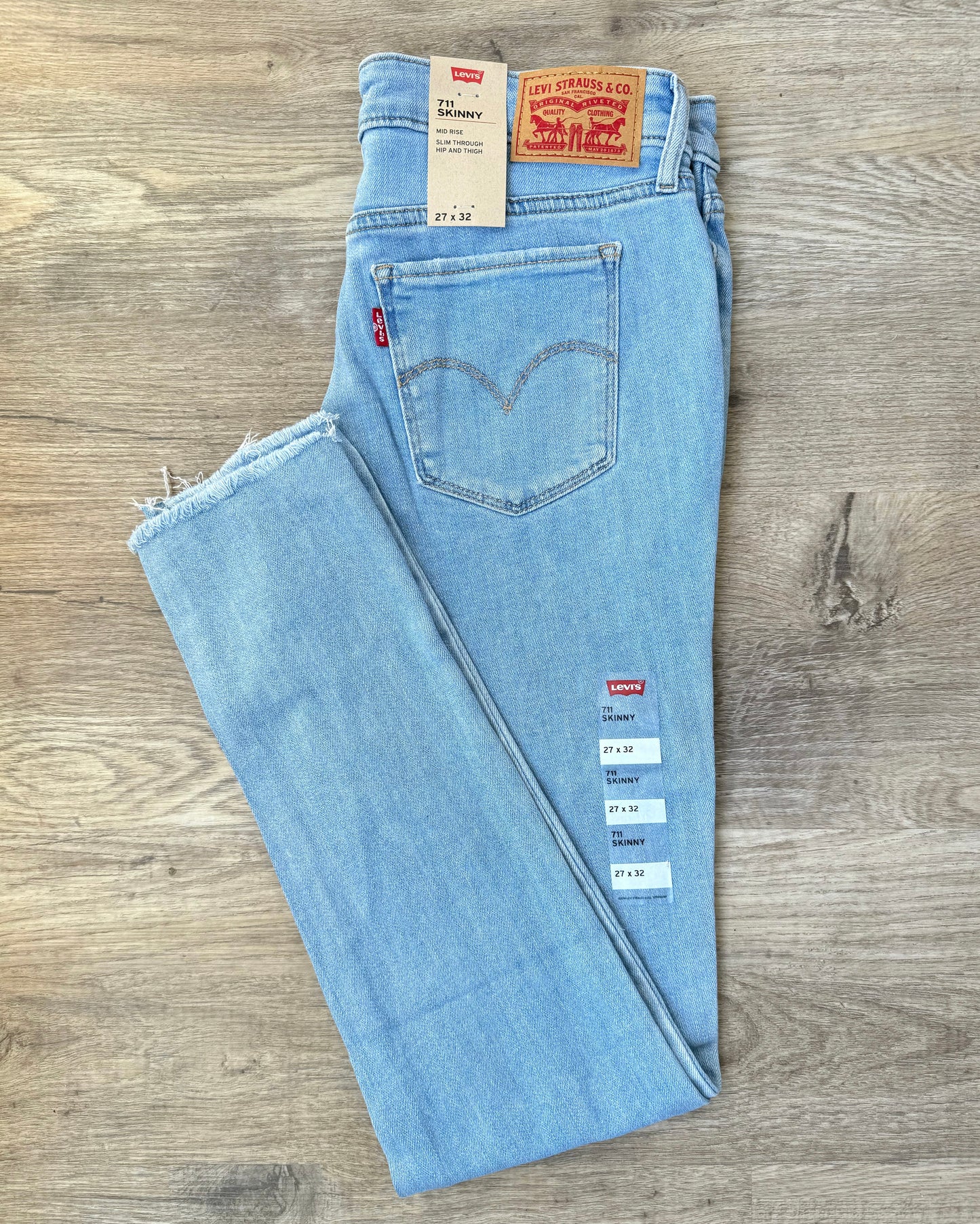 Jean Levis 711 (mid rise)